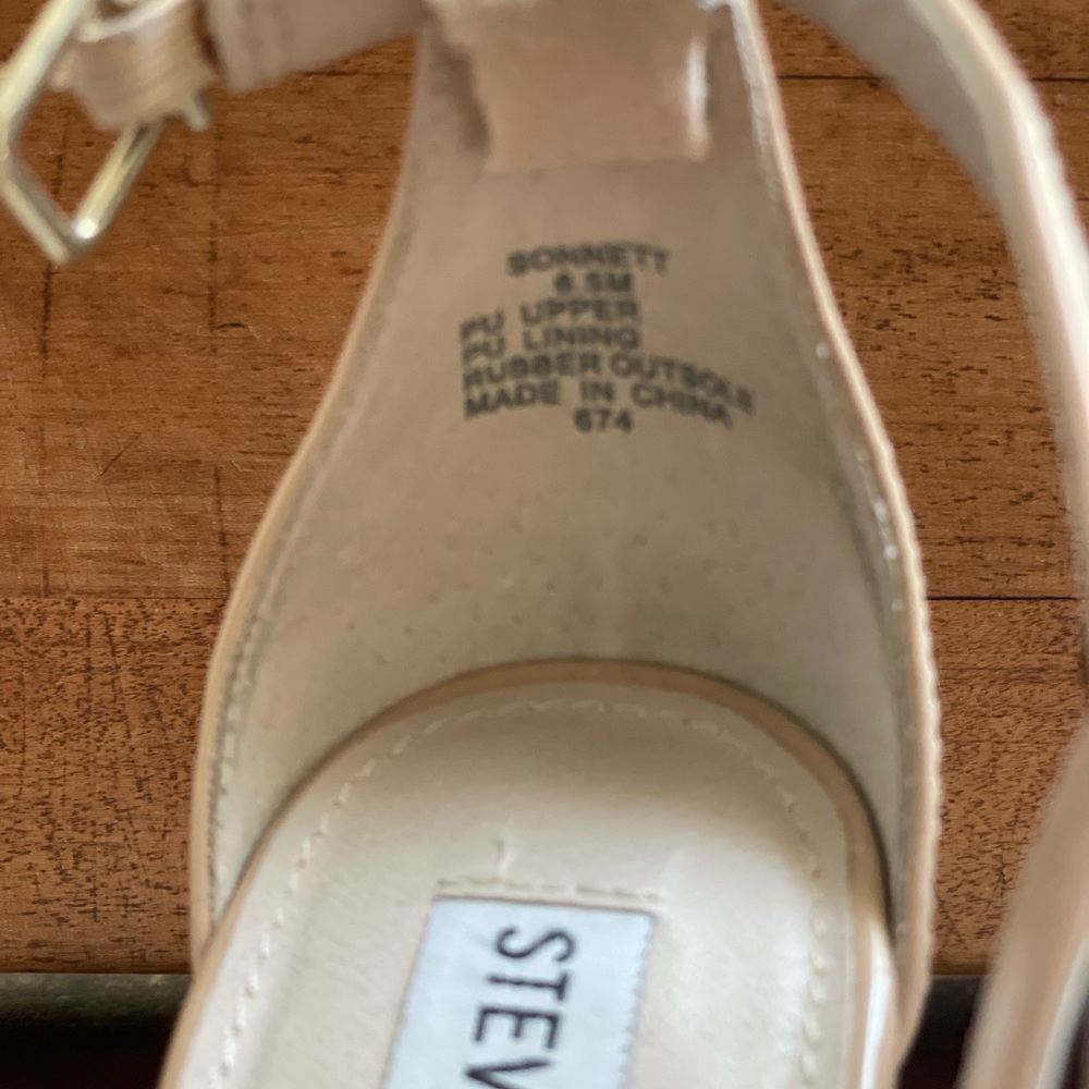 Steve Madden Sandals - Picture 2 of 3